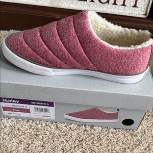 Hurley Women's Pink Quilted Slip-On Sneakers